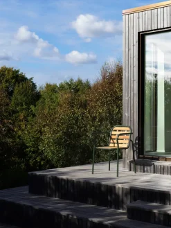 Normann Copenhagen Balcony Furniture*Vig Robinia armchair, Green