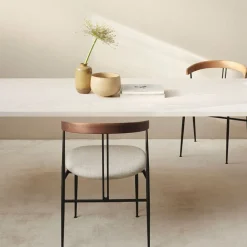 GUBI Chairs*Violin dining chair, Karakorum 001 -covered White