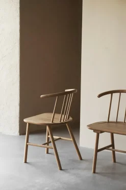 NJRD Chairs*VIOR dining chair, Lacquered oak Beige