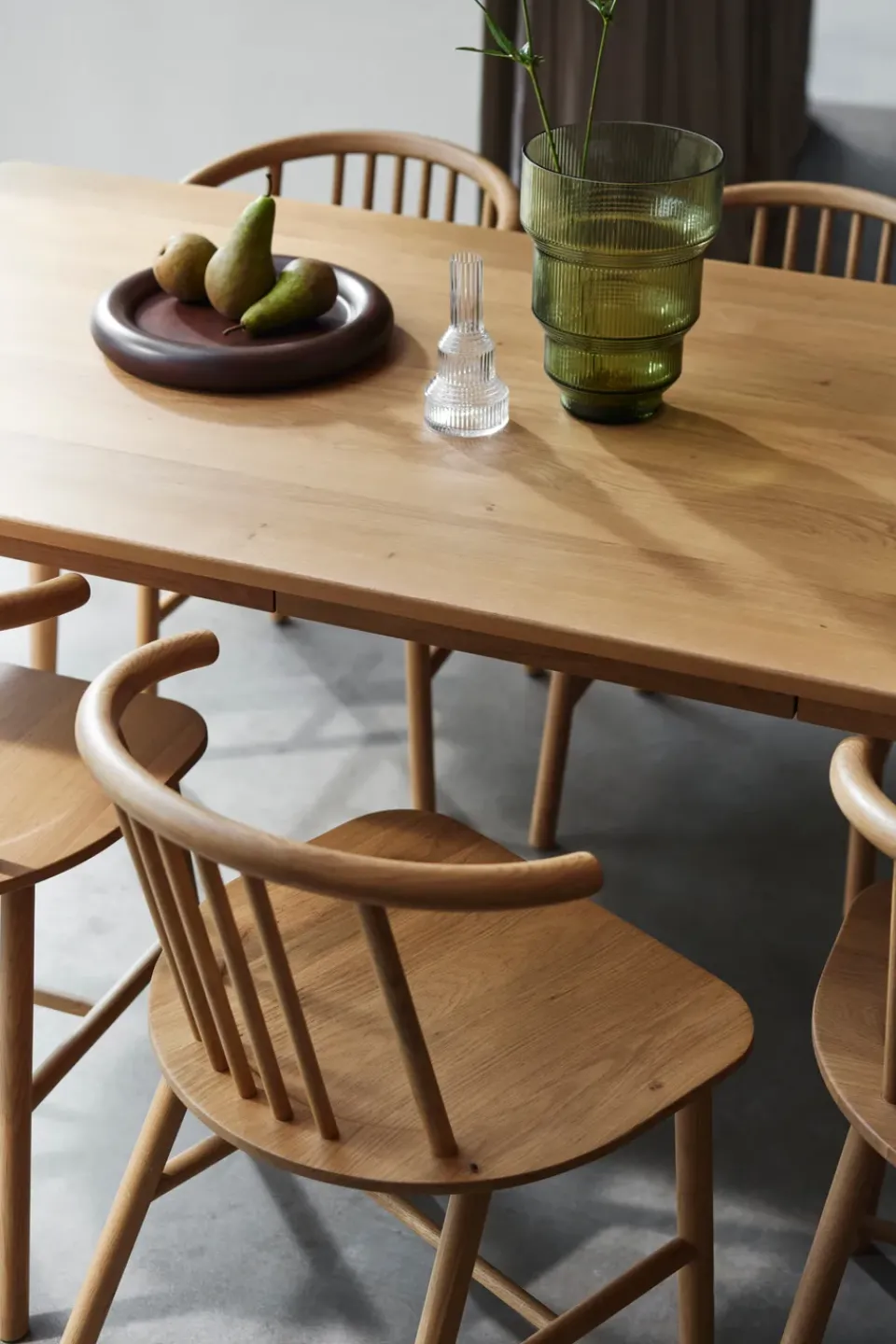 NJRD Dining Tables*VIOR dining table 90x200 cm, Lacquered oak Beige