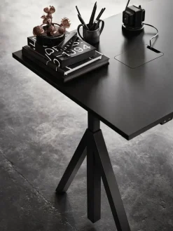 Works Desks*base for desk height adjustable, Black
