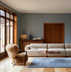 &Tradition Armchairs & Footstools*Wulff Lounge Chair ATD2 armchair, Oiled walnut-Sheepskin honey WhiteBrown