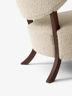 &Tradition Armchairs & Footstools*Wulff Lounge Chair ATD2 armchair, Oiled walnut-Karakorum Beige