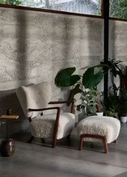 &Tradition Armchairs & Footstools*Wulff Lounge Chair ATD2 armchair incl. pouffe ATD3, Oiled walnut-Moonlight Beige